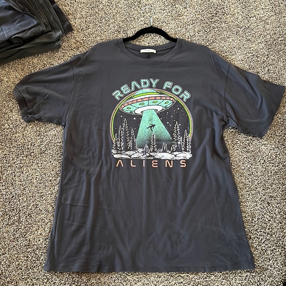 Unisex Tres Bien tshirt